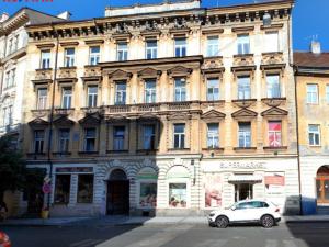 Pronájem obchodního prostoru, Praha - Nové Město, Lípová, 145 m2