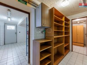 Prodej obchodního prostoru, Karlovy Vary, Moskevská, 85 m2