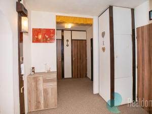 Prodej bytu 3+1, Praha - Troja, Glowackého, 73 m2