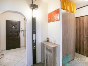 Prodej bytu 3+1, Praha - Troja, Glowackého, 73 m2