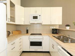 Pronájem bytu 3+kk, Praha - Vinohrady, Belgická, 92 m2