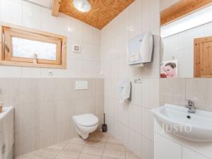 Prodej ubytování, Uherské Hradiště - Rybárny, V Zahradách, 474 m2