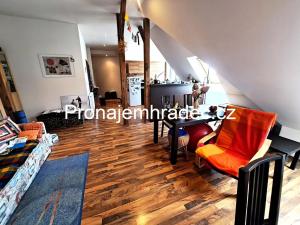 Pronájem bytu 2+kk, Hradec Králové, Okružní, 62 m2