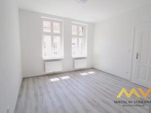 Pronájem bytu 3+kk, Hradec Králové, Klumparova, 83 m2