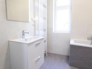 Pronájem bytu 3+kk, Hradec Králové, Klumparova, 83 m2