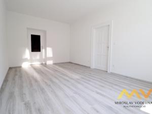 Pronájem bytu 3+kk, Hradec Králové, Klumparova, 87 m2