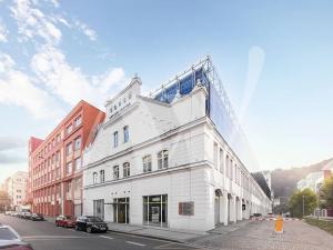 Pronájem kanceláře, Praha - Karlín, Křižíkova, 451 m2