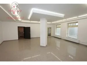 Pronájem obchodního prostoru, Jindřichův Hradec, Štítného, 75 m2