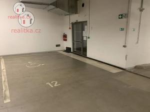 Prodej garážového stání, Brno, Božetěchova, 18 m2