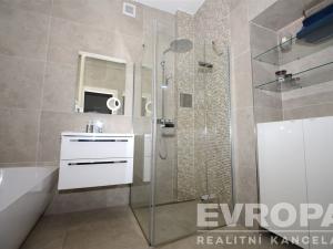 Pronájem bytu 4+1, Praha - Holešovice, Pplk. Sochora, 118 m2