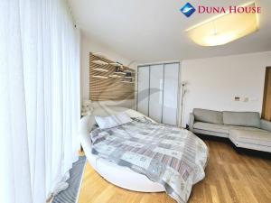Prodej bytu 1+kk, Praha - Žižkov, Ke kapslovně, 64 m2