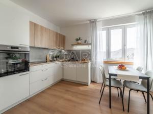 Prodej bytu 2+kk, Davle, Sídliště, 41 m2