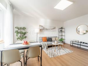 Prodej bytu 2+kk, Davle, Sídliště, 41 m2