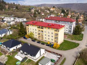 Prodej bytu 2+kk, Davle, Sídliště, 41 m2