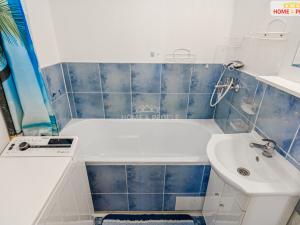 Prodej bytu 3+1, Horní Slavkov, Školní, 83 m2