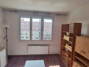 Pronájem bytu 1+1, Praha - Hostivař, Gercenova, 36 m2