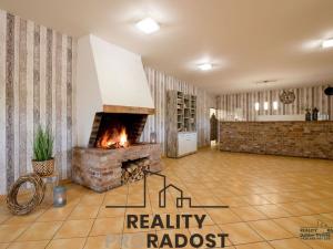 Pronájem restaurace, Hrabětice, Hrušovanská, 340 m2