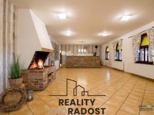 Pronájem restaurace, Hrabětice, Hrušovanská, 340 m2