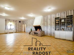 Pronájem restaurace, Hrabětice, Hrušovanská, 340 m2