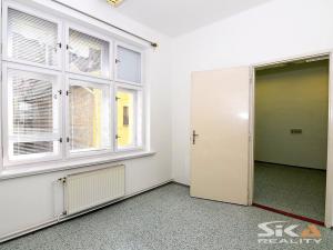 Pronájem komerční nemovitosti, Louny, Sladovnická, 98 m2