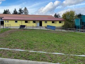 Prodej zemědělského objektu, Spálené Poříčí, 52300 m2