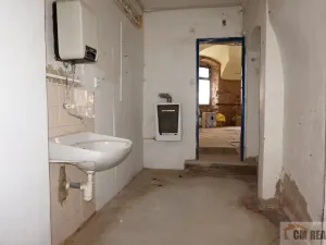 Pronájem obchodního prostoru, Prostějov, nám. Edmunda Husserla, 56 m2