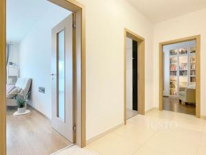 Prodej bytu 3+kk, Praha - Modřany, Československého exilu, 69 m2