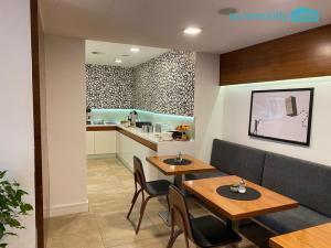 Pronájem restaurace, Mariánské Lázně, Anglická, 80 m2