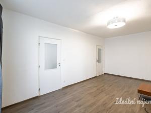 Pronájem bytu 3+1, Praha - Hloubětín, Slévačská, 74 m2