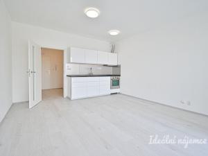 Pronájem bytu 1+kk, Brno, Střední, 32 m2