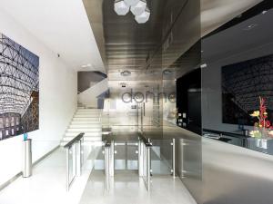 Pronájem kanceláře, Praha - Karlín, Pobřežní, 295 m2
