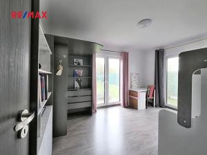 Prodej rodinného domu, Veltrusy, Kaštanová, 113 m2