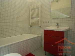 Prodej bytu 2+kk, Pardubice, K Višňovce, 52 m2
