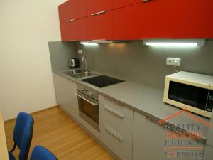 Prodej bytu 2+kk, Pardubice, K Višňovce, 52 m2
