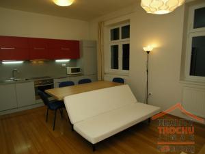 Prodej bytu 2+kk, Pardubice, K Višňovce, 52 m2