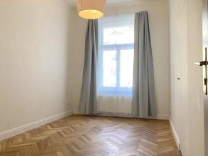 Pronájem bytu 3+kk, Praha - Vinohrady, U Kanálky, 82 m2
