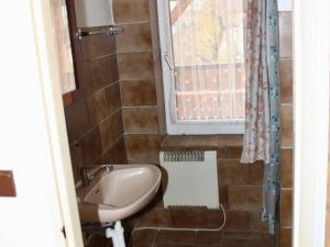 Pronájem bytu 2+1, Mnichovice, Pod mohylou, 78 m2