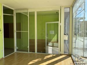 Pronájem obchodního prostoru, Hodonín, Národní třída, 62 m2