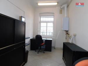 Pronájem obchodního prostoru, Cheb, Mánesova, 75 m2