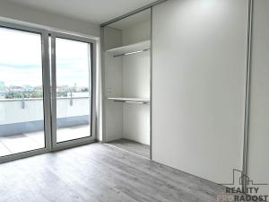 Pronájem bytu 2+kk, Olomouc - Chválkovice, Železniční, 83 m2
