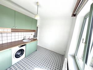 Prodej bytu 3+1, Pardubice - Bílé Předměstí, Sezemická, 73 m2