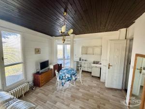 Pronájem bytu 1+kk, Praha - Hlubočepy, Pod Ateliéry, 40 m2