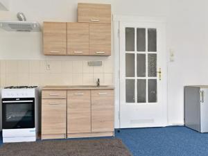 Pronájem bytu 1+kk, Praha - Smíchov, Ke Klimentce, 25 m2