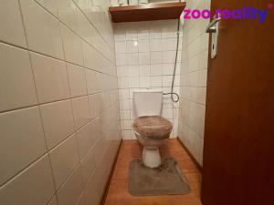 Prodej bytu 3+1, Chvaletice, Obránců míru, 58 m2