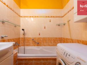 Prodej bytu 2+1, Opava, Holasická, 59 m2