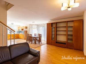 Pronájem bytu 5+kk, Praha - Kolovraty, Meduňková, 150 m2
