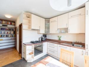 Pronájem bytu 2+1, Praha - Strašnice, Dvouletky, 56 m2