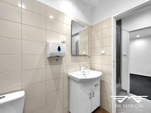 Pronájem rodinného domu, Praha - Bohnice, Bohnická, 36 m2