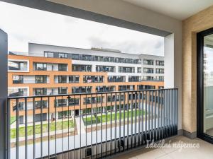 Pronájem bytu 2+kk, Praha - Hloubětín, Poděbradská, 59 m2