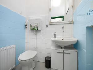 Prodej obchodního prostoru, Holešov, U Letiště, 55 m2